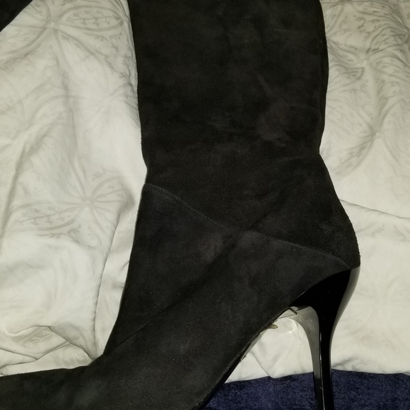 Boots - Picture 7 of 11